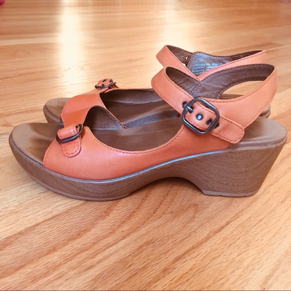 dansko joanie sandals